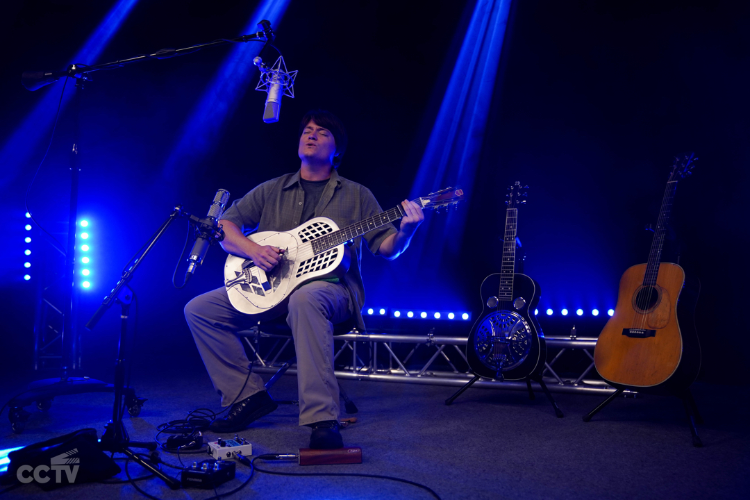 Thumbnail image for Local Roots - Eric Kallio