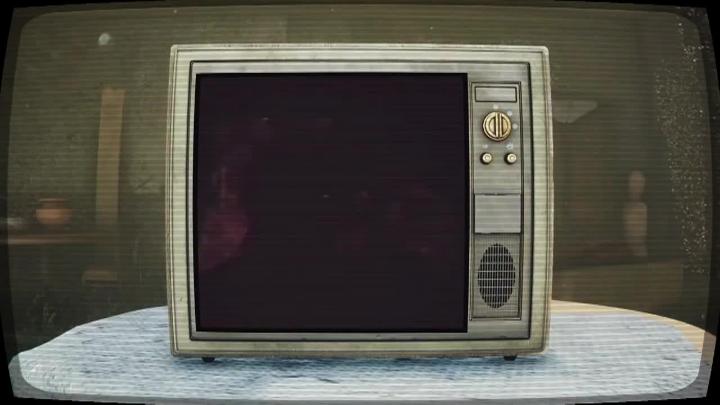 Old tv on a table.