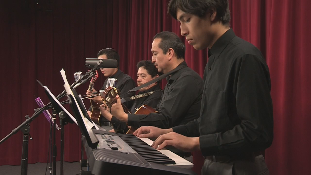 Thumbnail image for Sin Limites Ep 243 Rondalla Sentimiento Latino de Salem