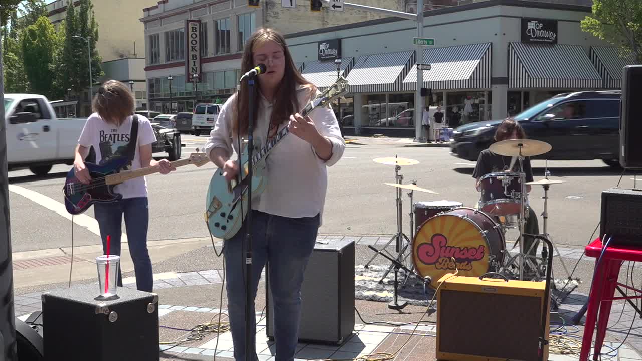 Thumbnail image for Make Music Day 2023 Street Scenes - Sunset Bends