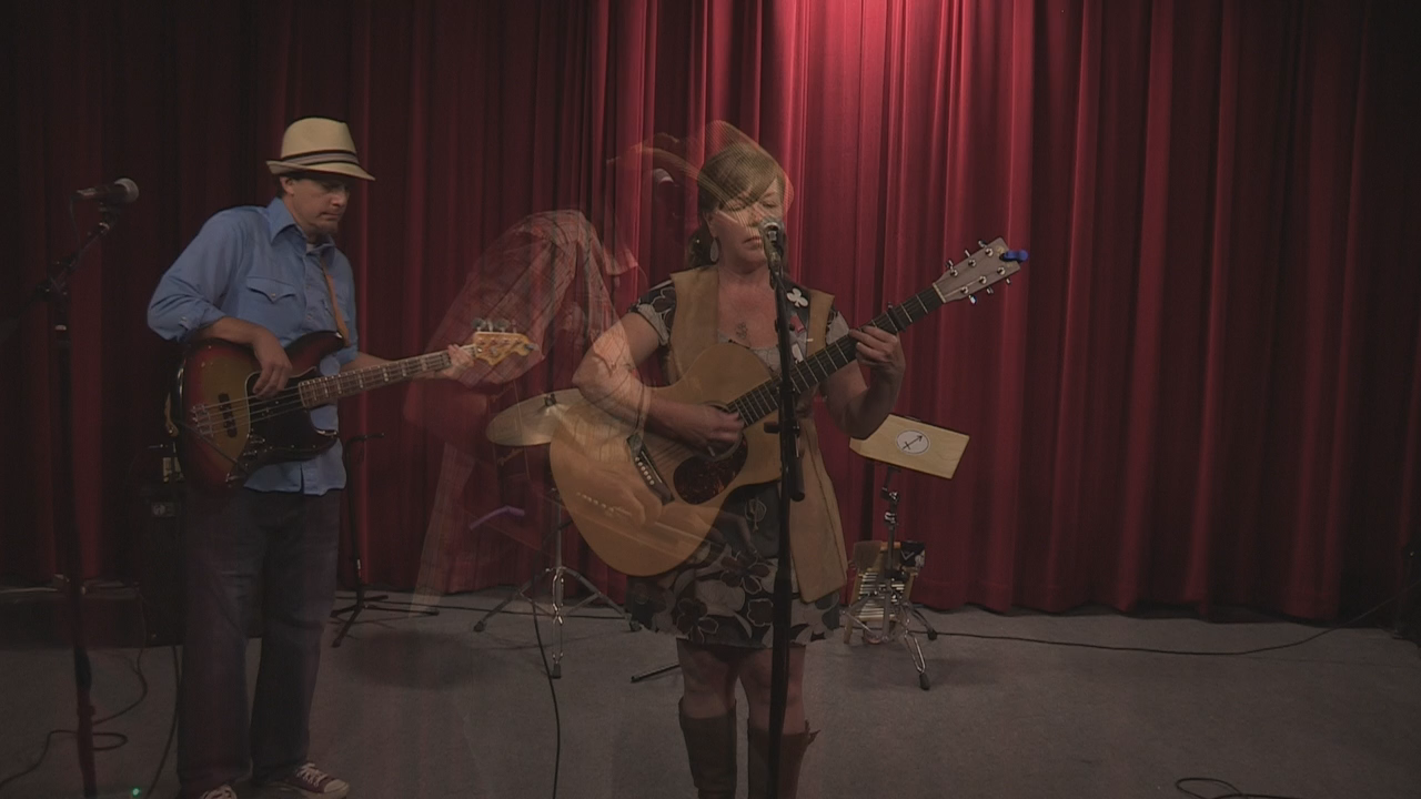 Local Roots - Mojo Holler