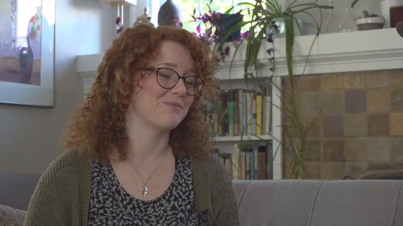 Thumbnail image for SLAM Living Room Sessions - Rebecca McDade