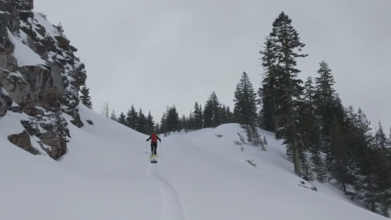 Thumbnail image for Crater Lake Winter Circumnavigation March 2019
